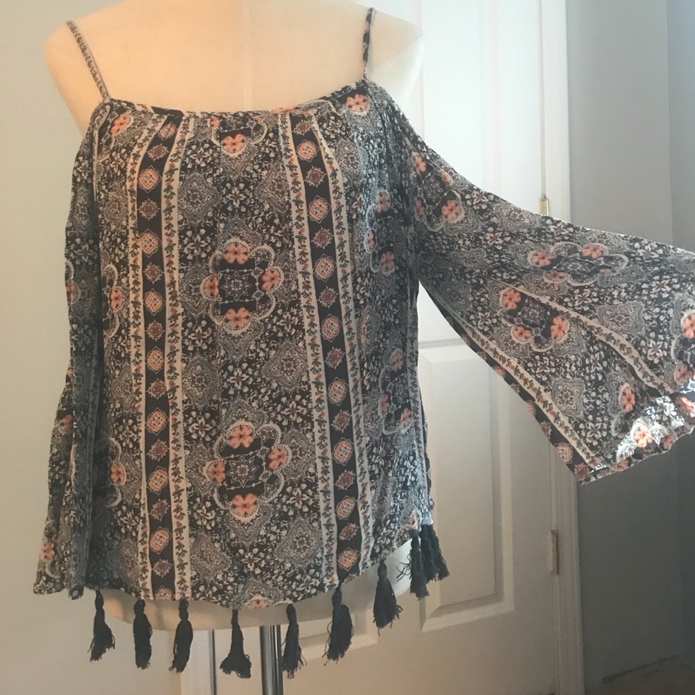 American Eagle Shoulder-less Bohemian Top